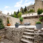 Au Pied De La Cite - Terrasse - Climatisation - Wifi Tatil Evi Carcassonne