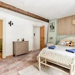 Au Pied De La Cite - Terrasse - Climatisation - Wifi Tatil Evi Carcassonne