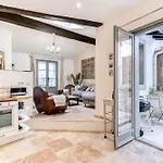 Au Pied De La Cite - Terrasse - Climatisation - Wifi * Carcassonne