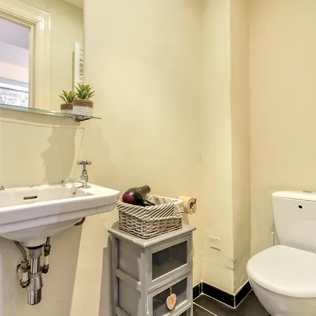 Hébergement de vacances Au Pied De La Cité - Terrasse - Climatisation - Wifi