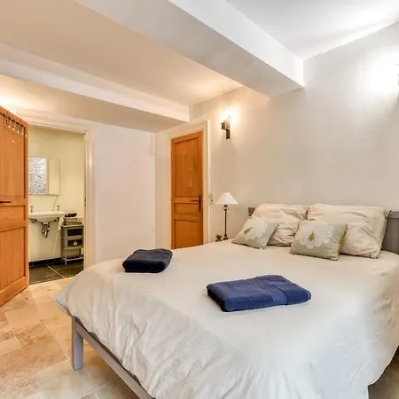 Holiday home Au Pied De La Cité - Terrasse - Climatisation - Wifi Carcassonne