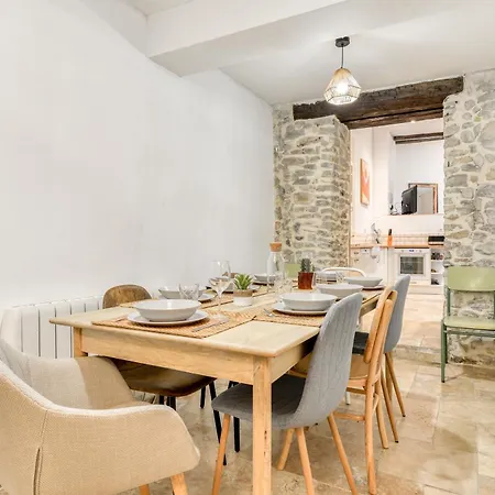 Hébergement de vacances Au Pied De La Cité - Terrasse - Climatisation - Wifi *