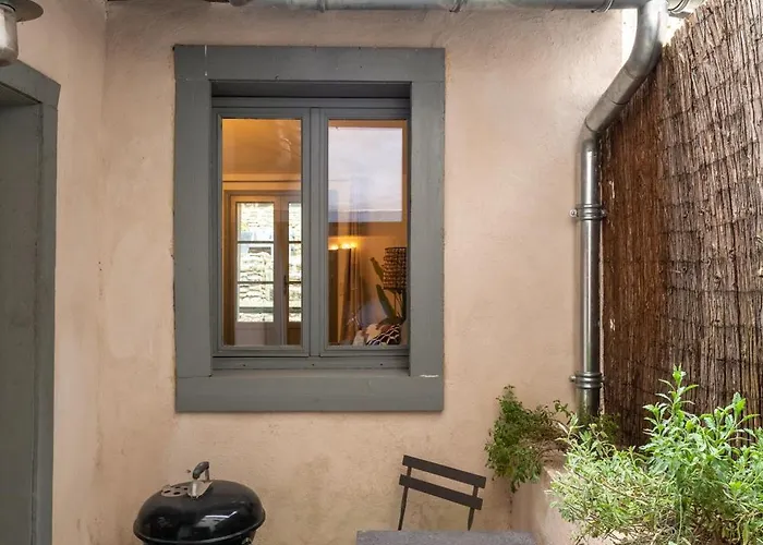 Holiday home Au Pied De La Cite - Terrasse - Climatisation - Wifi