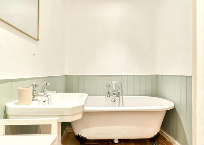 Au Pied De La Cite - Terrasse - Climatisation - Wifi *