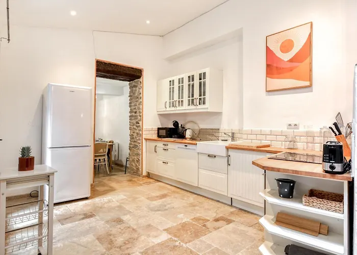 Holiday home Au Pied De La Cite - Terrasse - Climatisation - Wifi *