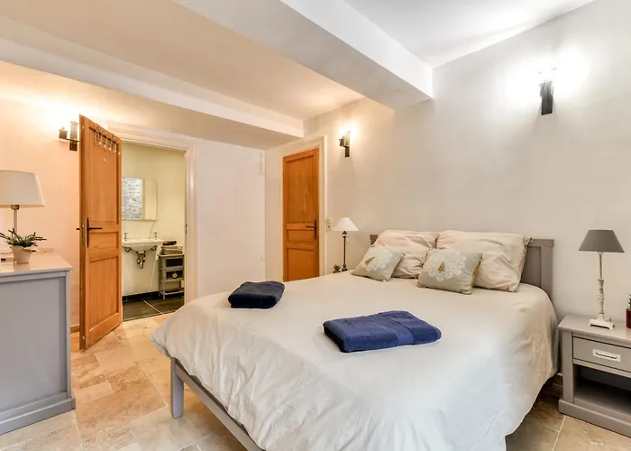 Holiday home Au Pied De La Cite - Terrasse - Climatisation - Wifi Carcassonne