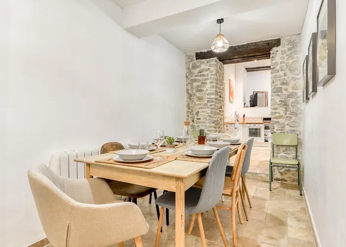 Holiday home Au Pied De La Cite - Terrasse - Climatisation - Wifi *