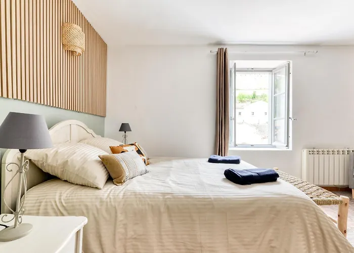 Au Pied De La Cite - Terrasse - Climatisation - Wifi