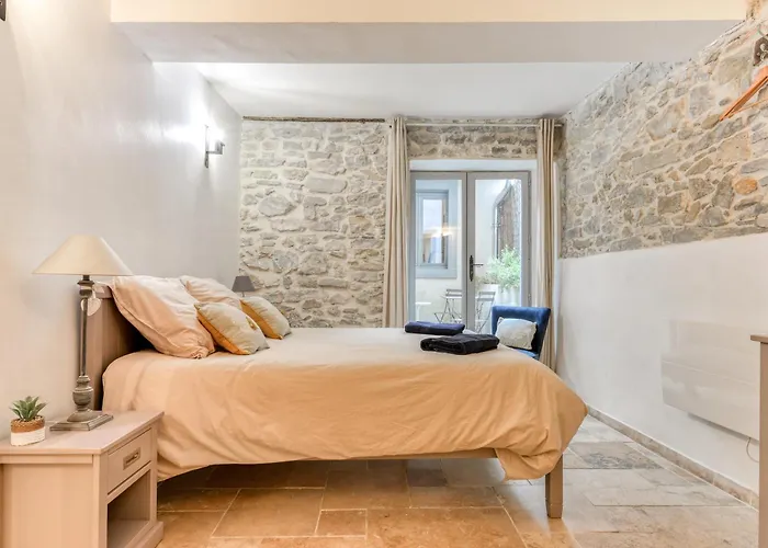 Au Pied De La Cite - Terrasse - Climatisation - Wifi